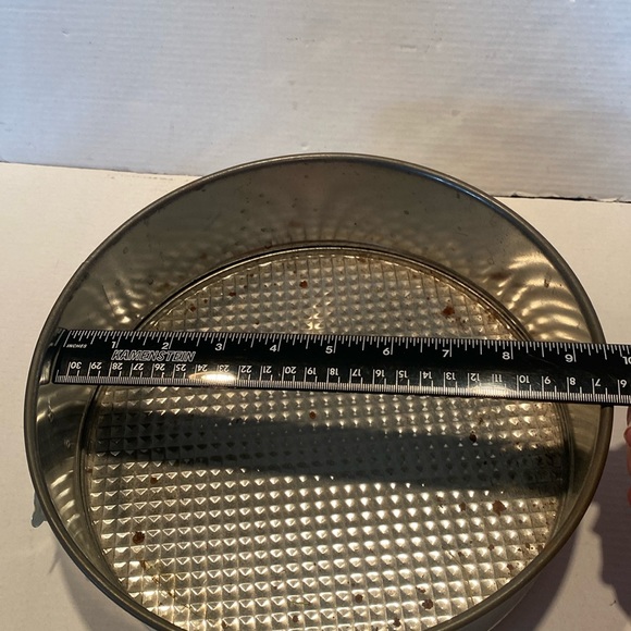 Springform Pan 9-3/8” Interior Diameter - Picture 2 of 4